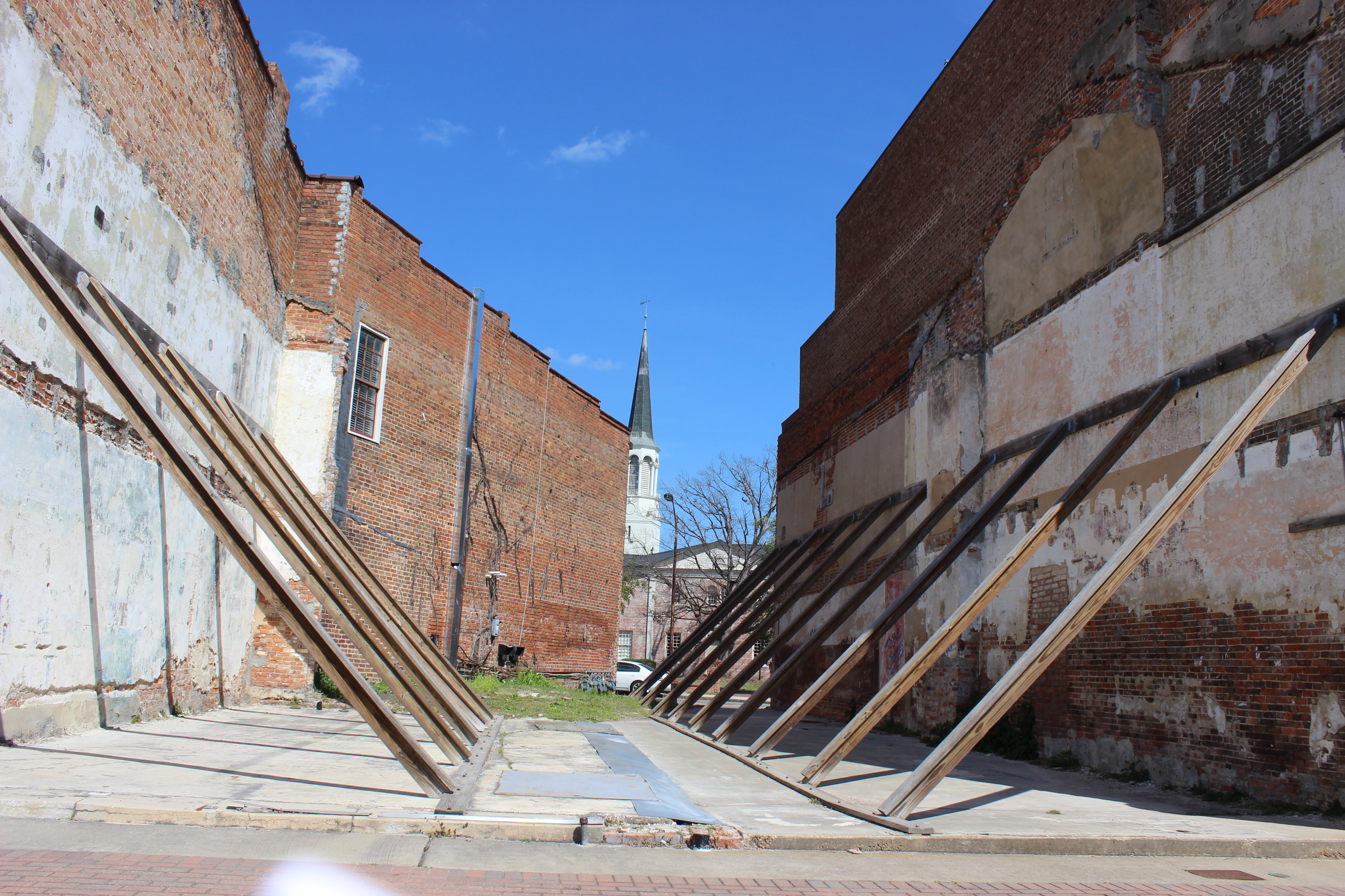 Site of DeLux Barber Shop