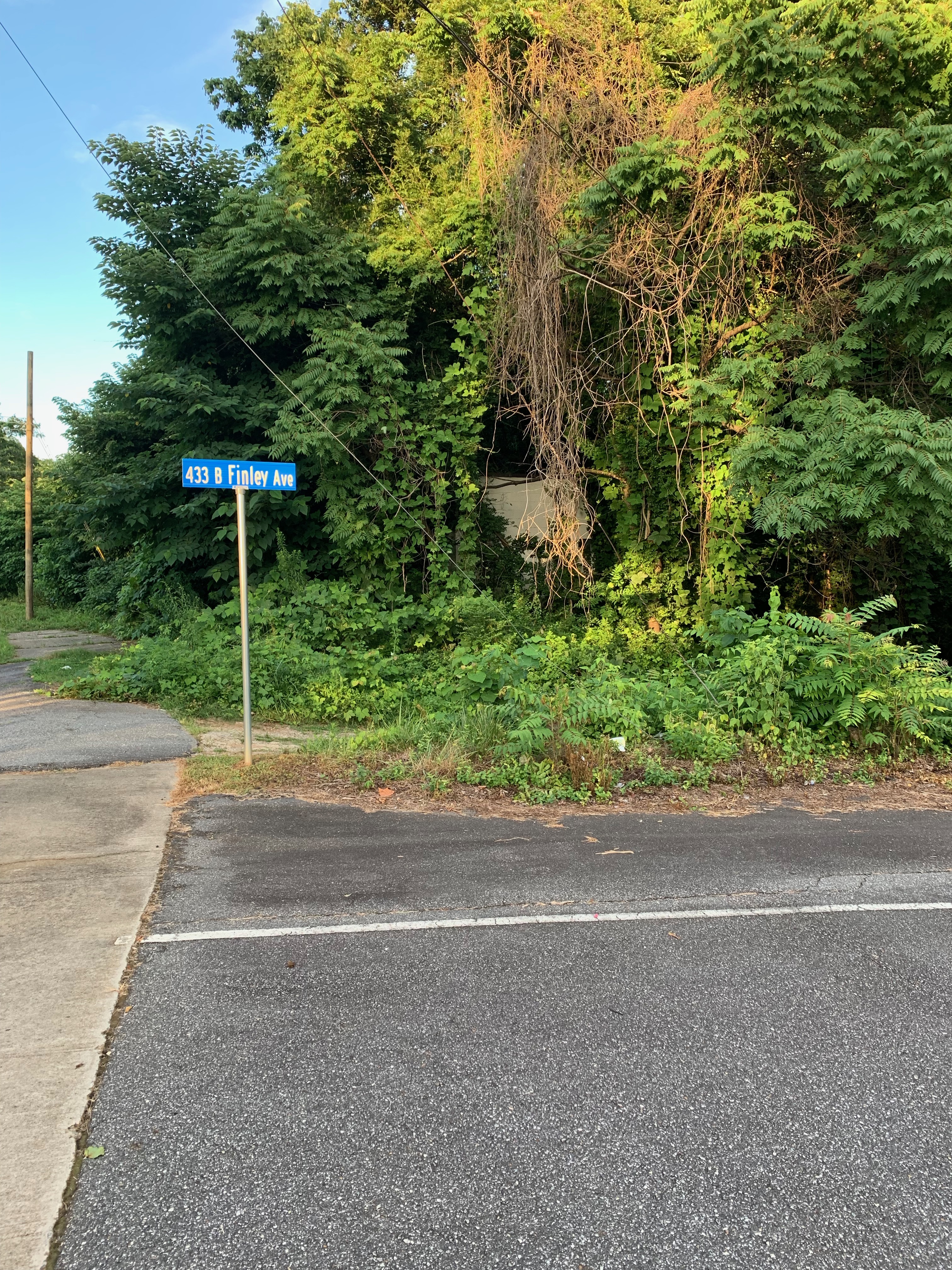 Site of former East Finley Package Store and Gulf Service Station