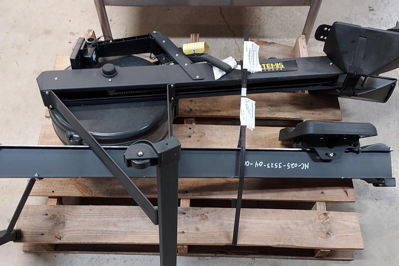 Artemis Fitness Rowing Machine 