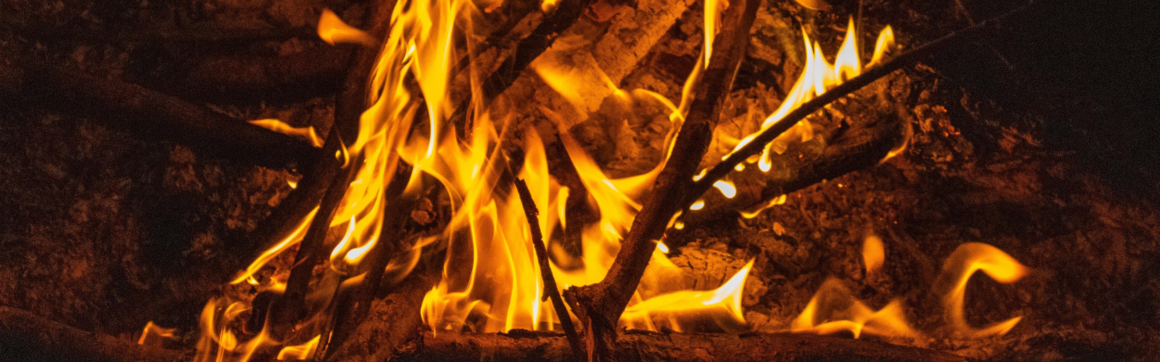 Small yard derbis fire