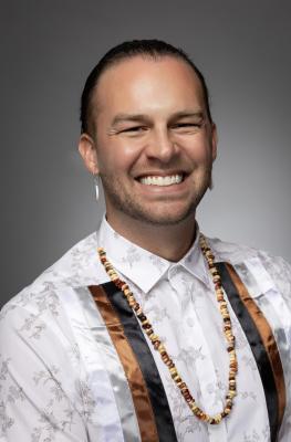 Stephen Bell headshot