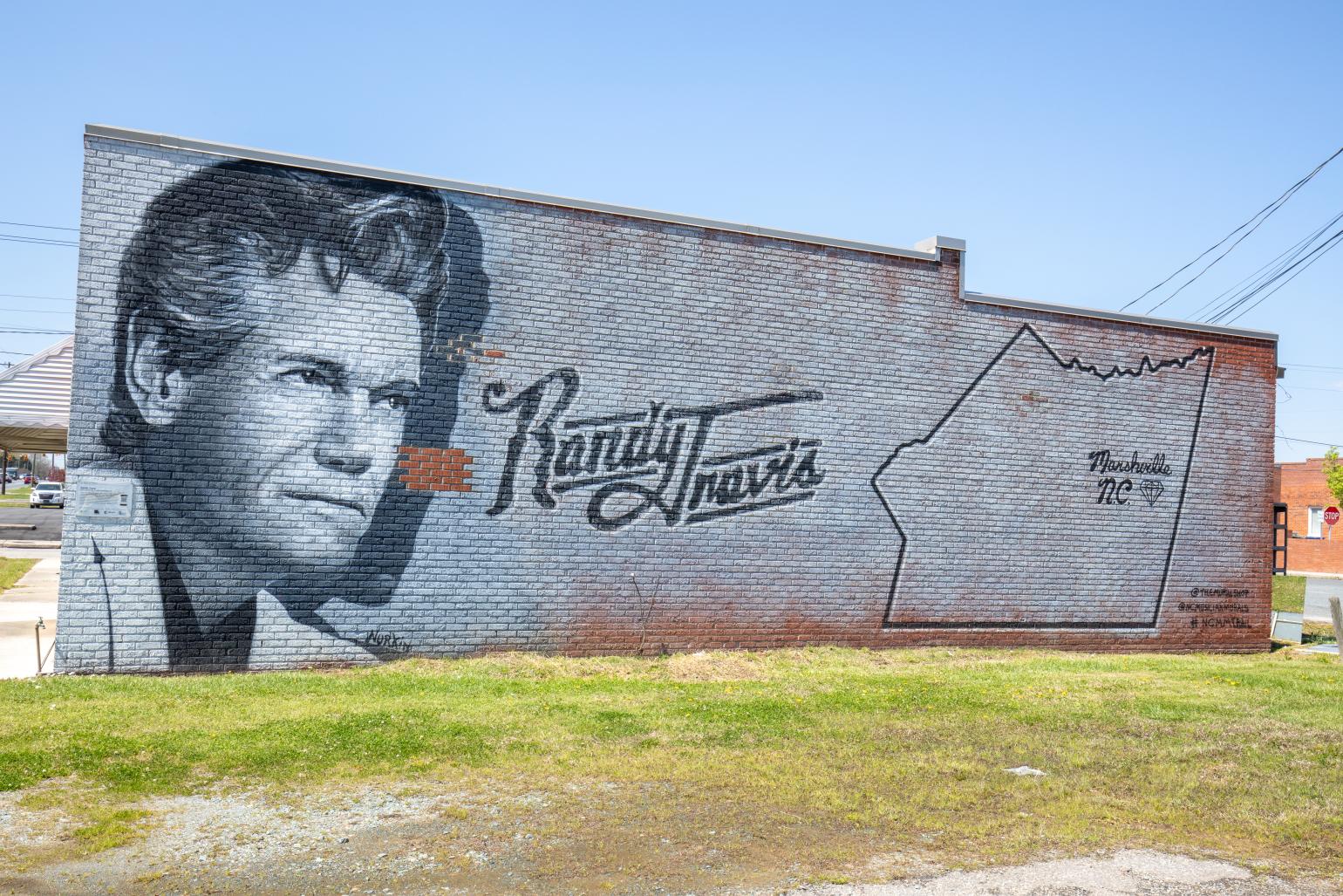 Randy Travis mural