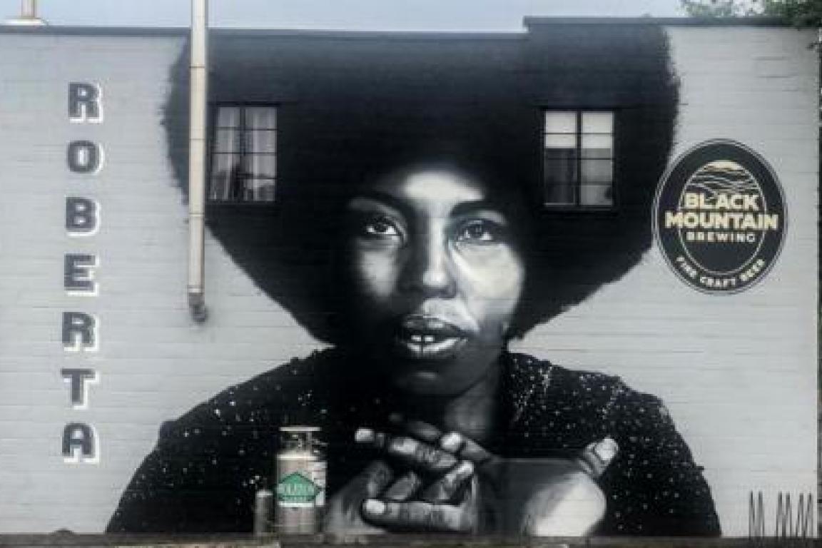 Roberta Flack mural