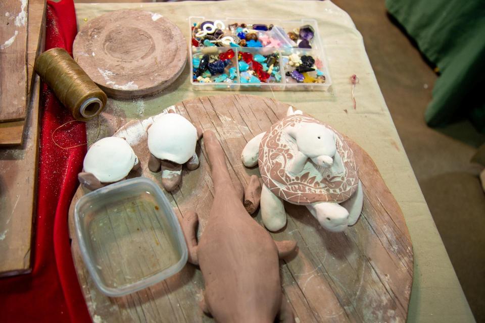 Ceramic turtle art by Senora Lynch in the process of being made
