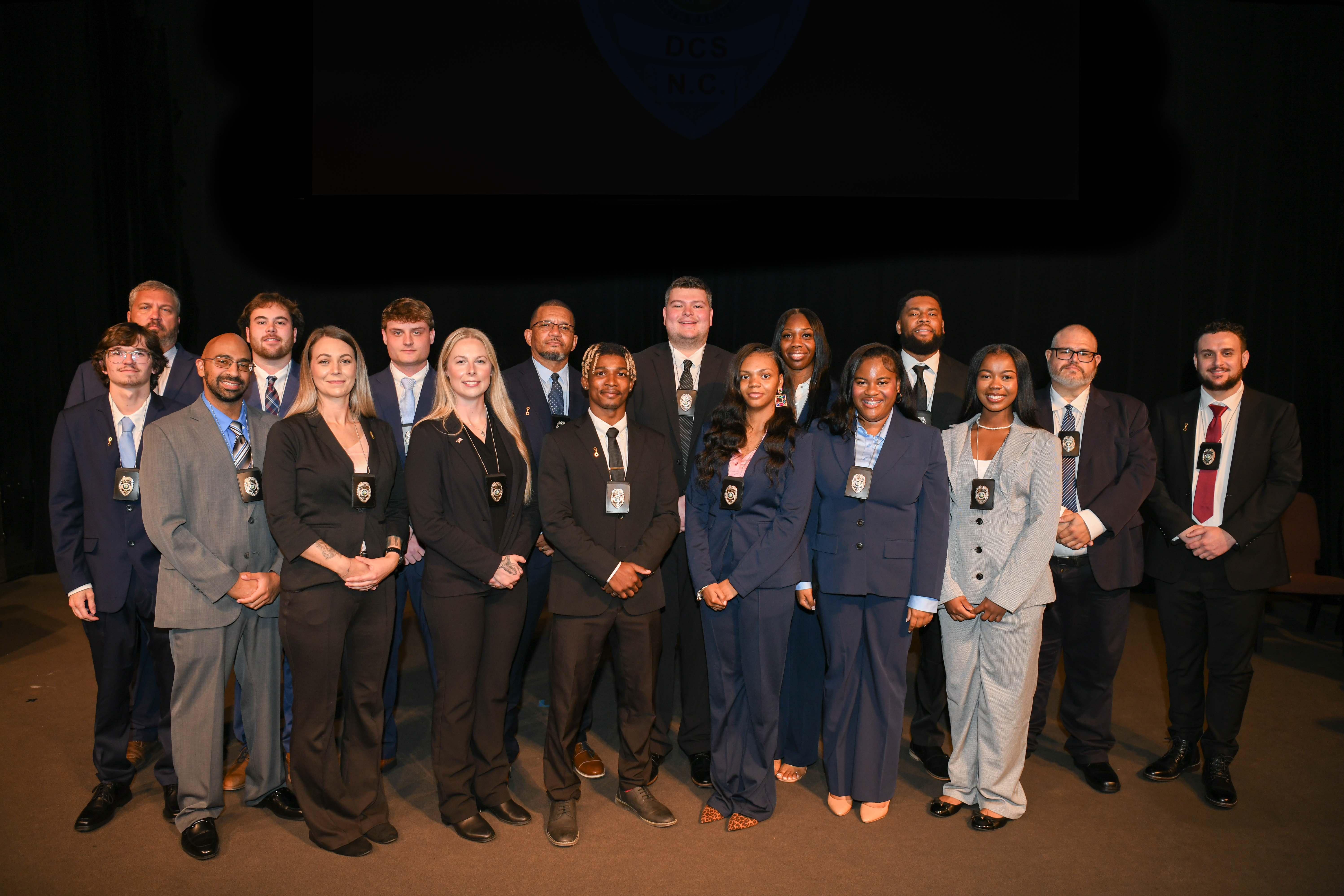 Sixteen Probation/Parole Officers Graduate in Class 9
