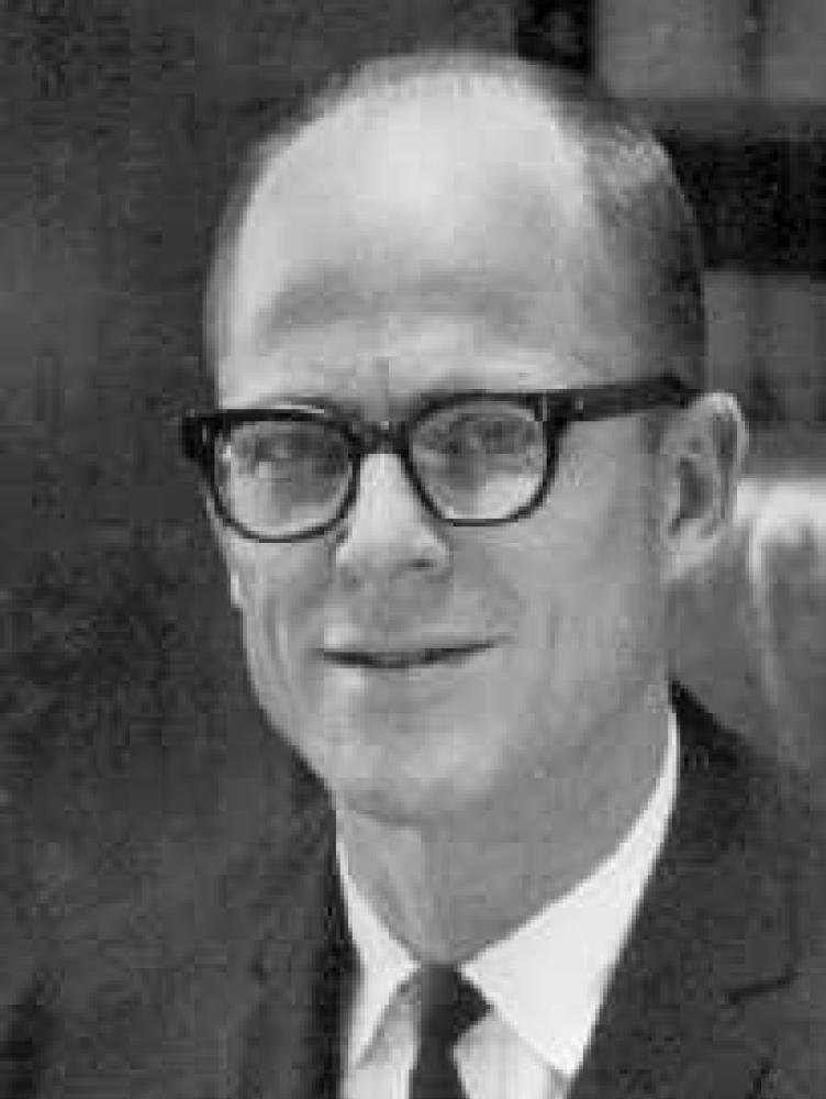 V. Lee Bounds