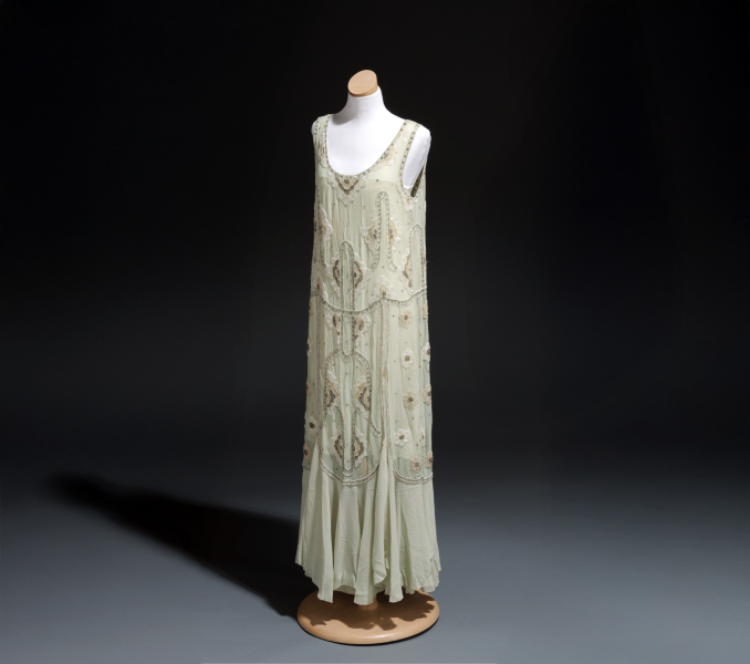 Elizabeth Bridgers Daniels dress