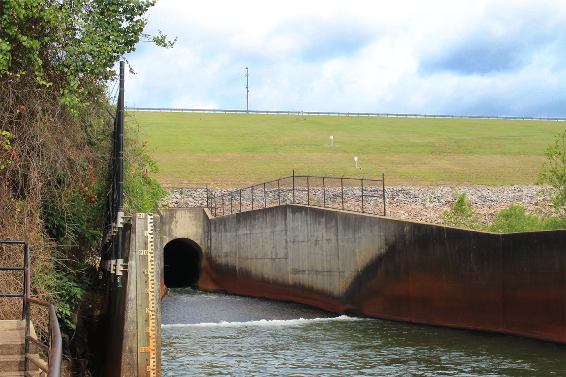 Falls Lake dam