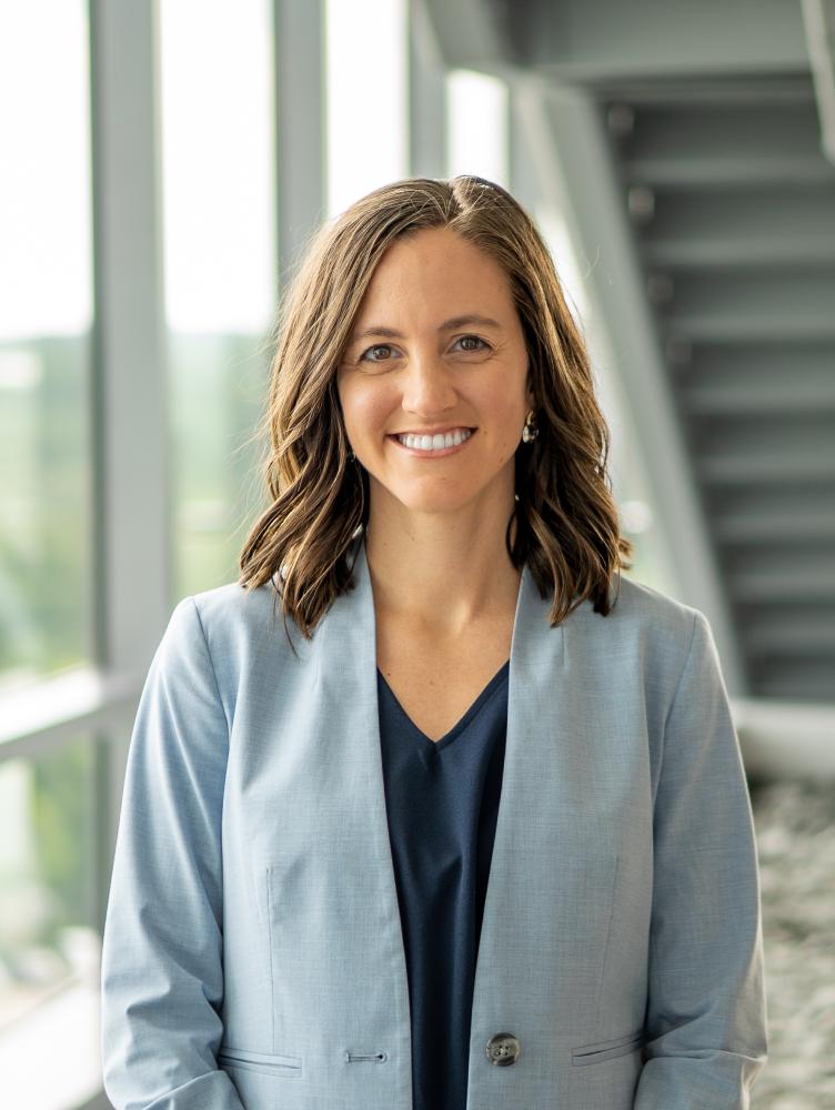 Headshot of Stephanie Olson