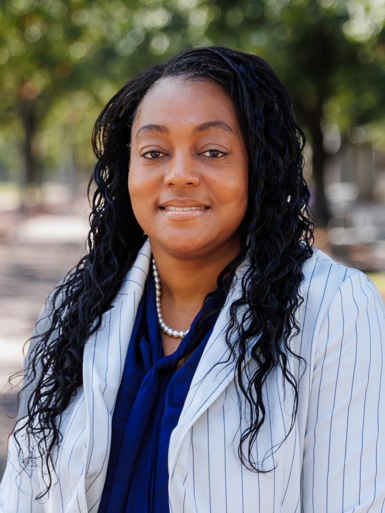 Sabrina Chandler Headshot