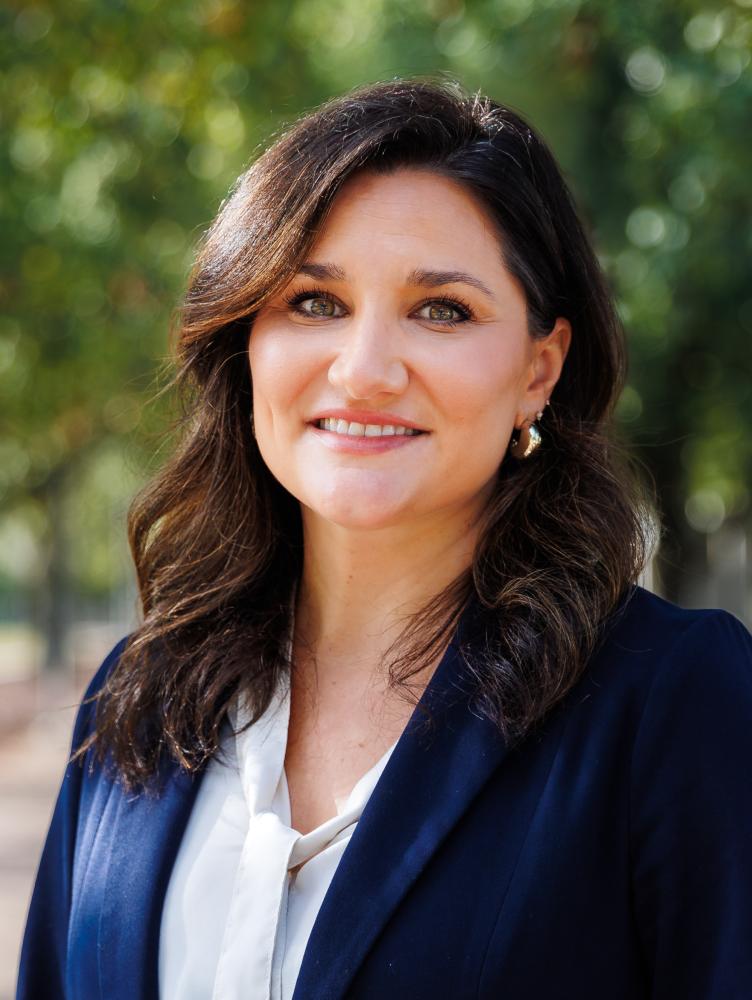 Stephanie High Headshot