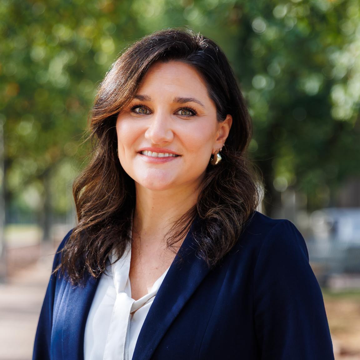 Stephanie High Headshot