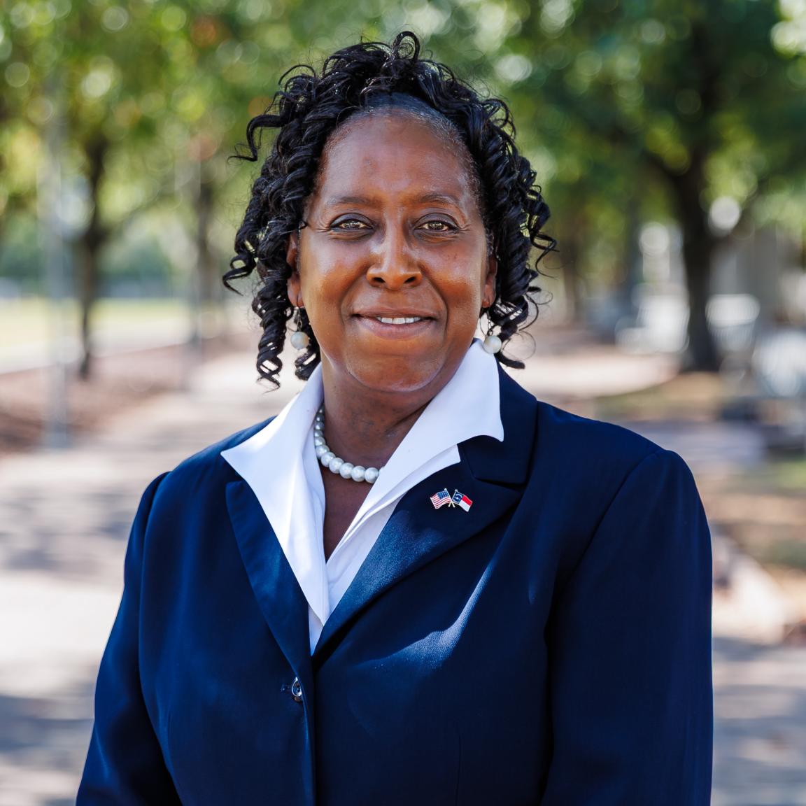 Cheryl Sauls Headshot