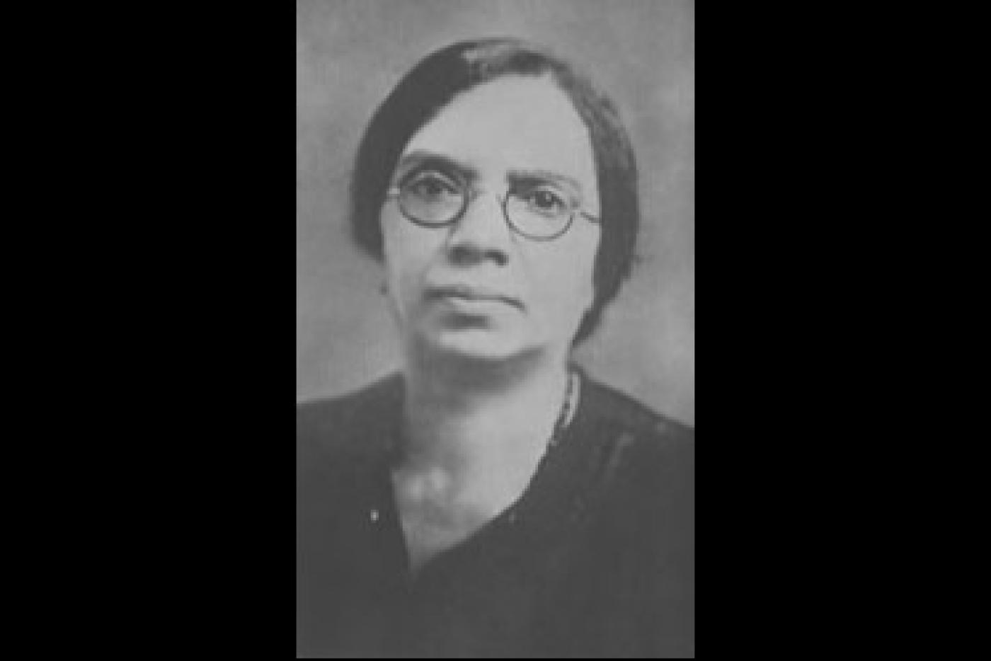 Annie Wealthy Holland