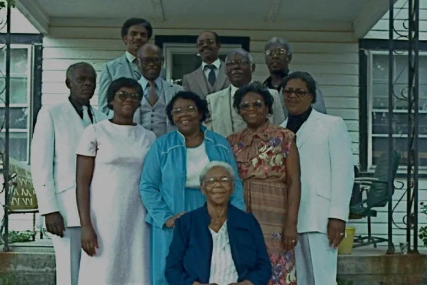 Bertha Landis (center) with her children in 1985.