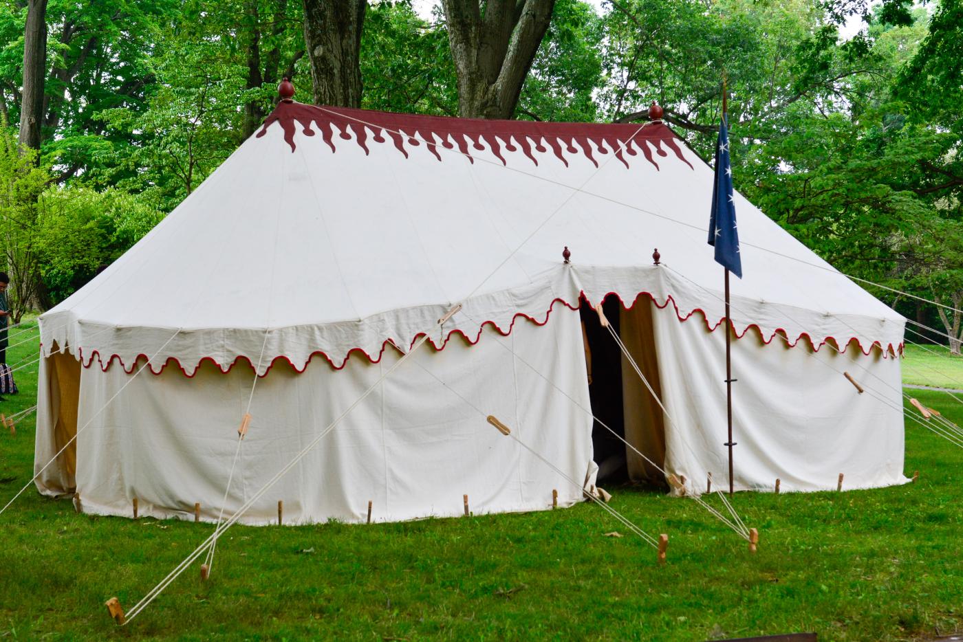 A hand-stitched replica of George Washington’s sleeping and office tent which served as the command center for the Continental Army, is coming to the Tryon Palace historic site in New Bern.