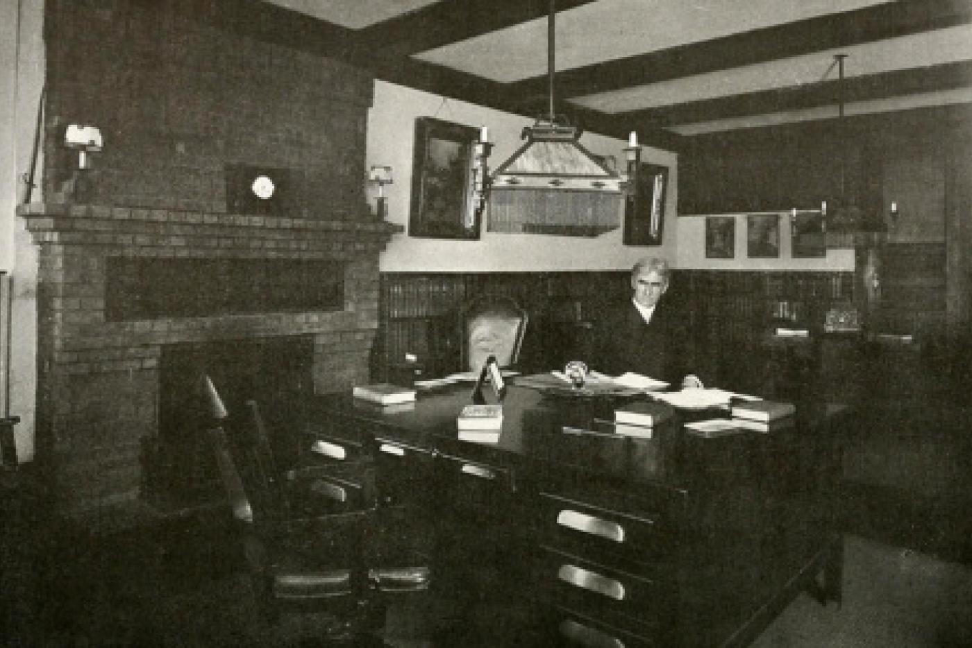 Dixon works at his New York office in 1915. Image from the North Carolina Digital Collections