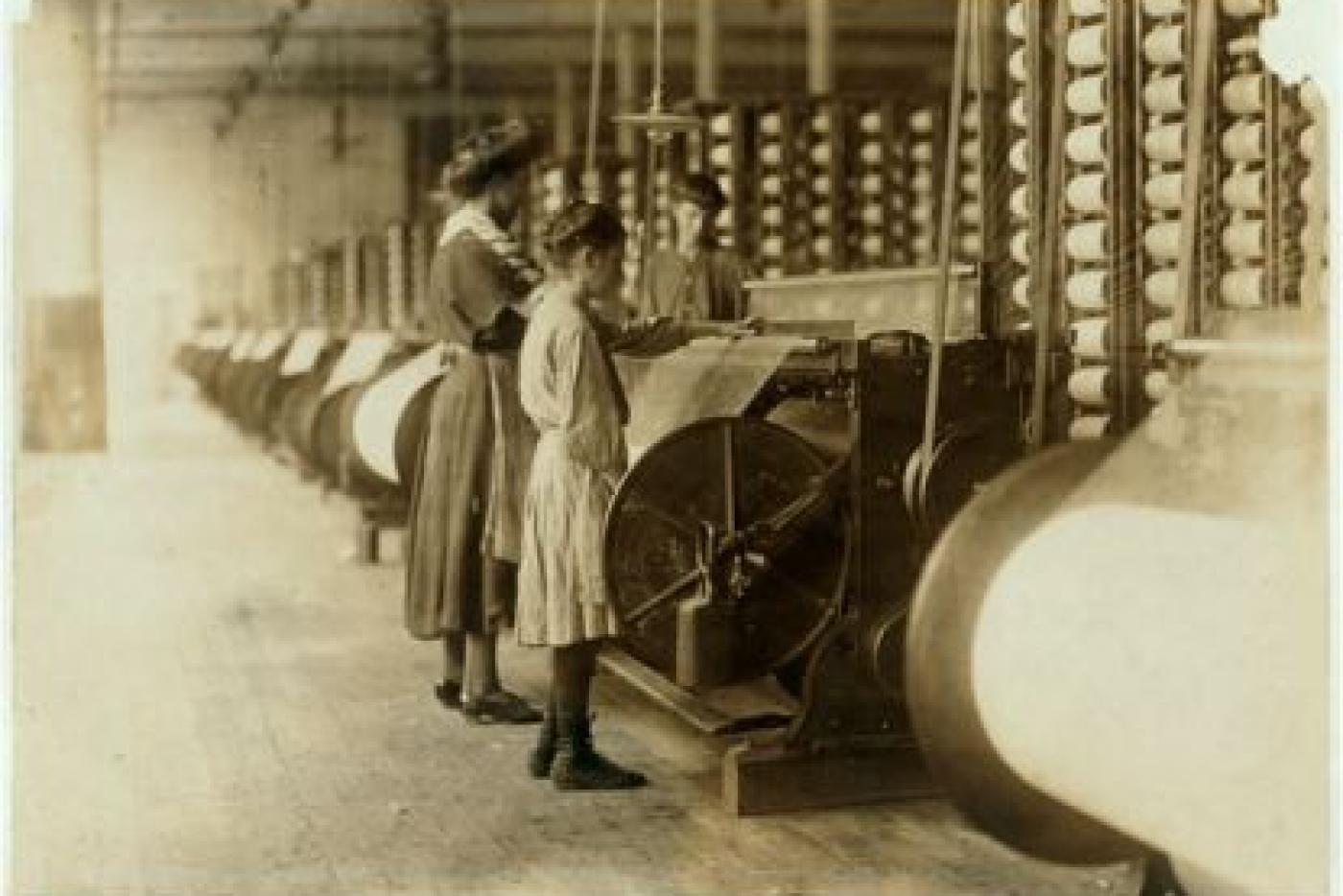 Girls working at Loray Mill. Image from the Library of Congress