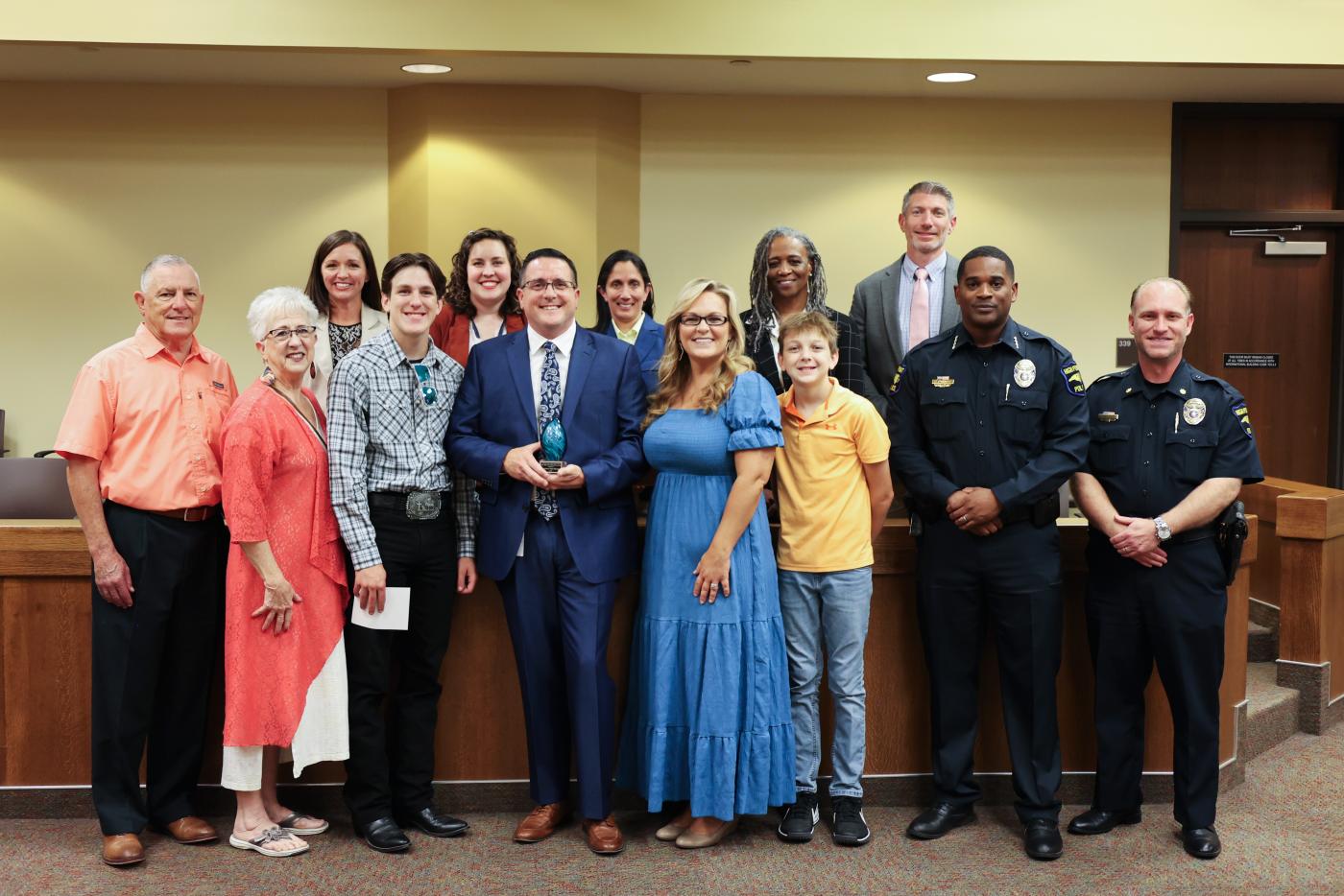 Detective Paul Mustian with Sgt. Dale Nix award