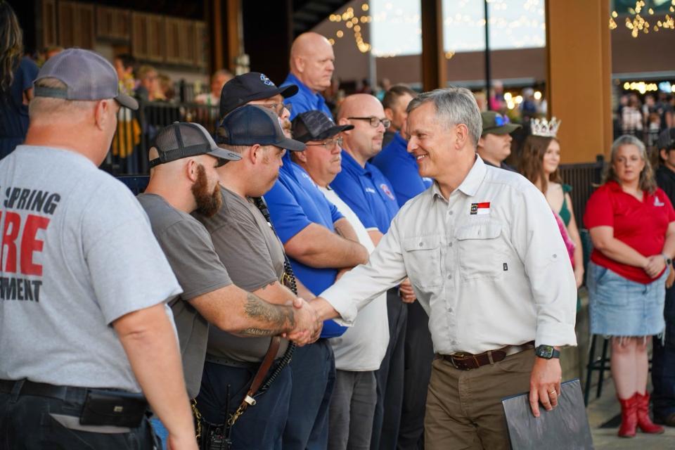Governor Stein thanking first responders at the one year anniversary of Hurricane Helene recovery