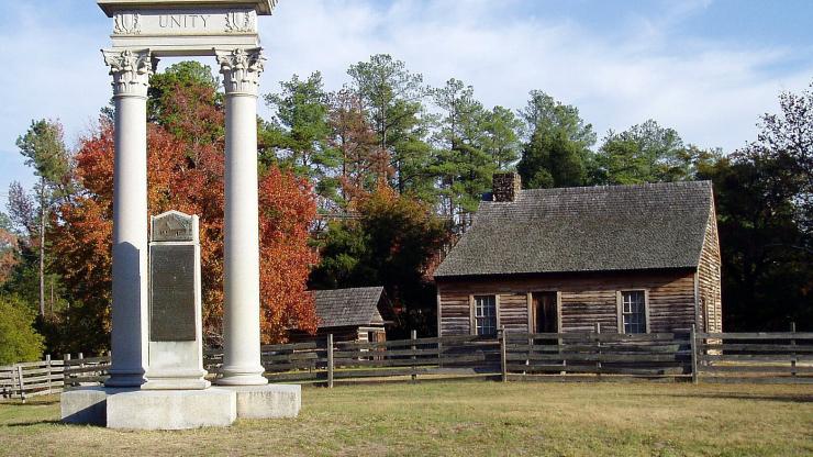 Bennet Place Unity Monument celebrates the end of the Civil War Bennet Place Unity Monument celebrates the end of the Civil War