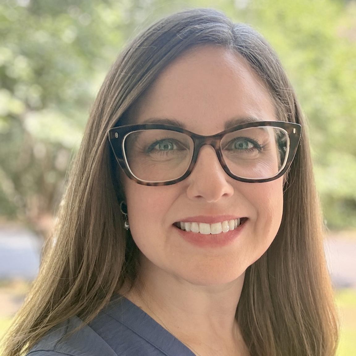 Headshot of Lauren Clossey